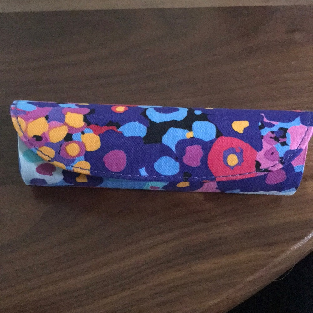 Small eye glass case  Vera Bradley blue purple